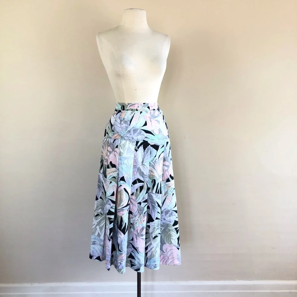 vintage pastel black‎ floral tricks print midi skirt | 80s botanical pleated